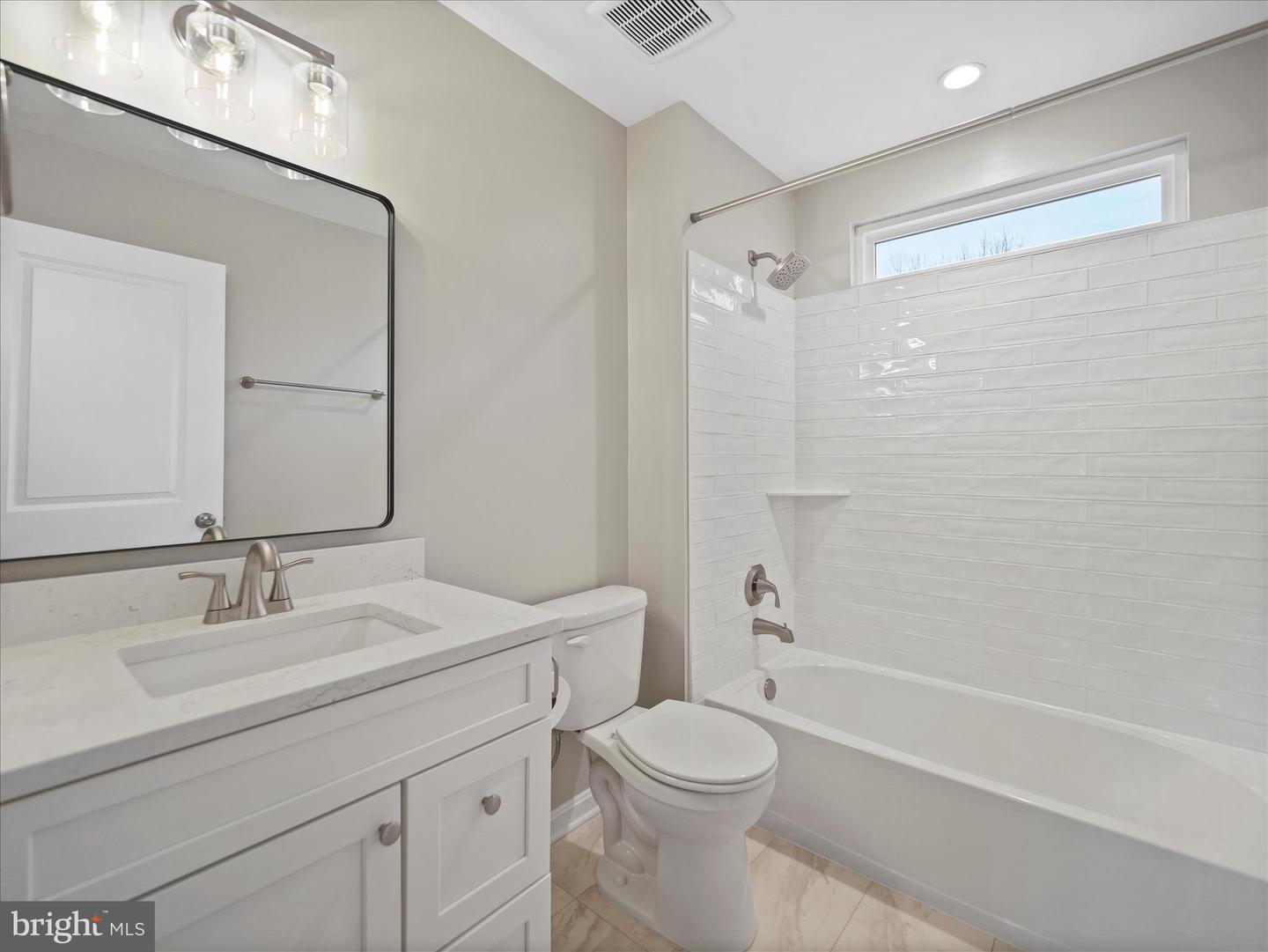 75 SOUTHERN DR, STRASBURG, Virginia 22657, 2 Bedrooms Bedrooms, 7 Rooms Rooms,2 BathroomsBathrooms,Residential,For sale,75 SOUTHERN DR,VAWR2013126 MLS # VAWR2013126