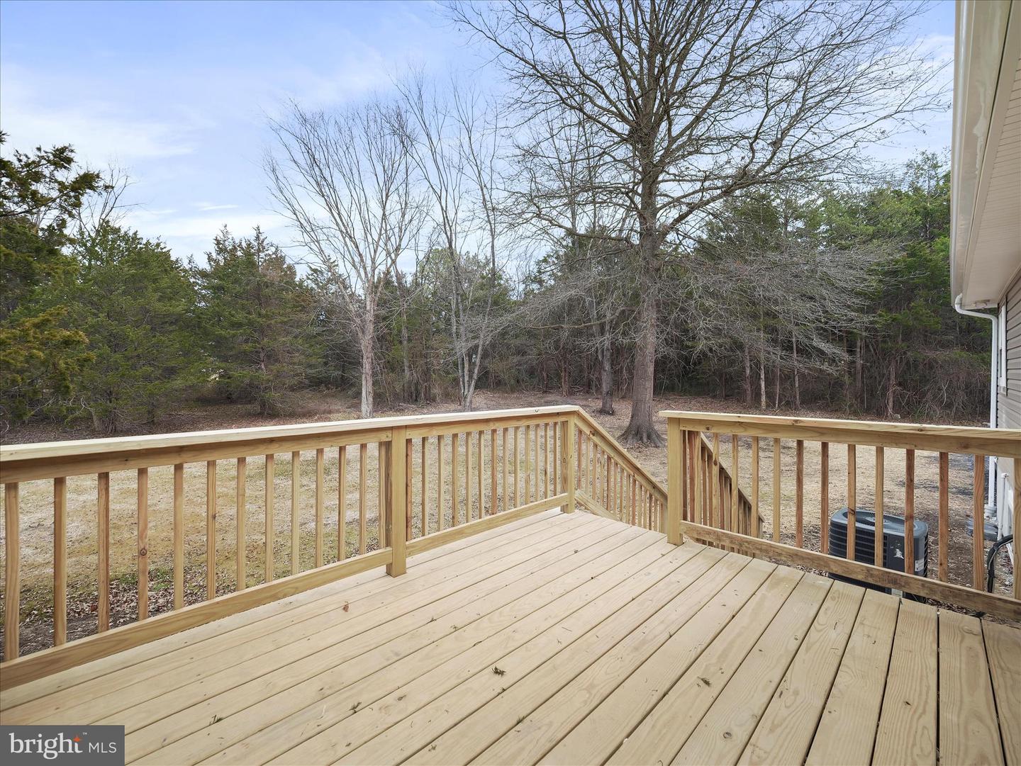 75 SOUTHERN DR, STRASBURG, Virginia 22657, 2 Bedrooms Bedrooms, 7 Rooms Rooms,2 BathroomsBathrooms,Residential,For sale,75 SOUTHERN DR,VAWR2013126 MLS # VAWR2013126