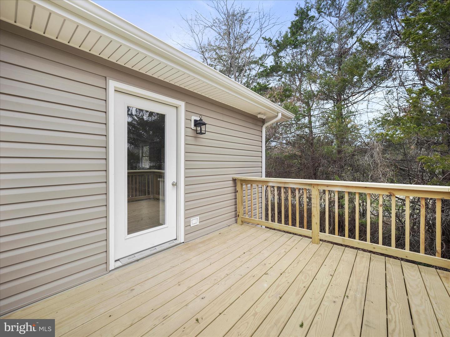 75 SOUTHERN DR, STRASBURG, Virginia 22657, 2 Bedrooms Bedrooms, 7 Rooms Rooms,2 BathroomsBathrooms,Residential,For sale,75 SOUTHERN DR,VAWR2013126 MLS # VAWR2013126