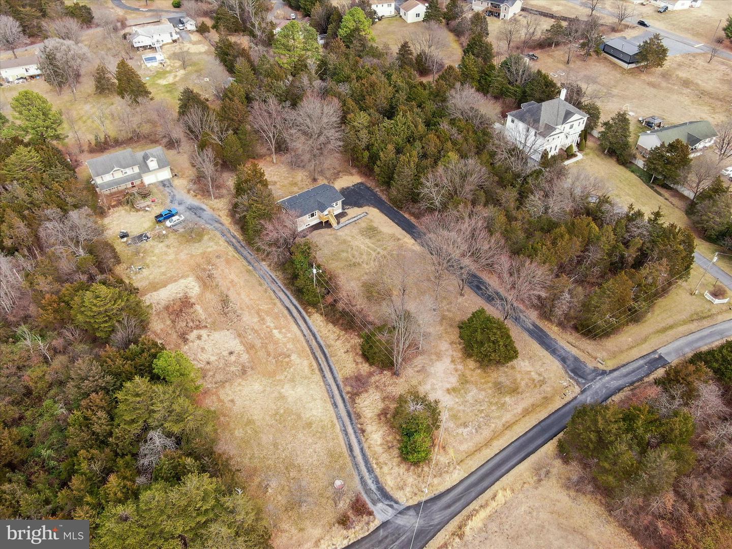 75 SOUTHERN DR, STRASBURG, Virginia 22657, 2 Bedrooms Bedrooms, 7 Rooms Rooms,2 BathroomsBathrooms,Residential,For sale,75 SOUTHERN DR,VAWR2013126 MLS # VAWR2013126