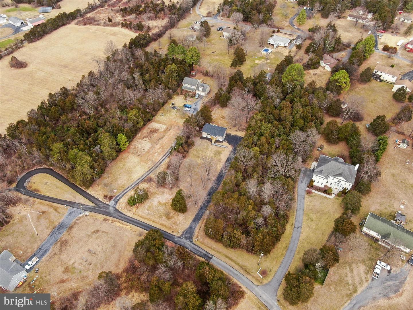 75 SOUTHERN DR, STRASBURG, Virginia 22657, 2 Bedrooms Bedrooms, 7 Rooms Rooms,2 BathroomsBathrooms,Residential,For sale,75 SOUTHERN DR,VAWR2013126 MLS # VAWR2013126