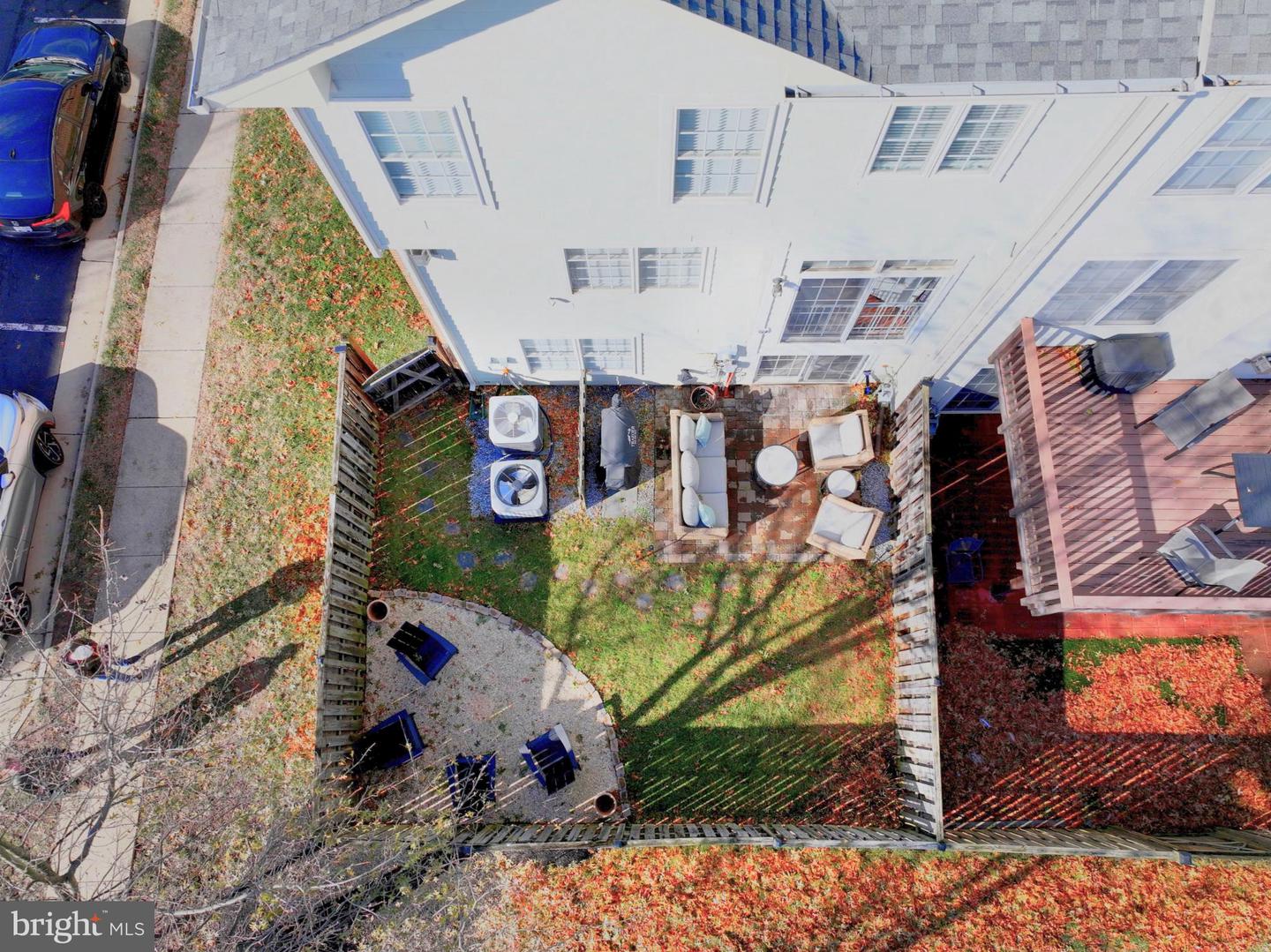 160 HERNDON MILL CIR, HERNDON, Virginia 20170, 3 Bedrooms Bedrooms, 7 Rooms Rooms,3 BathroomsBathrooms,Residential,For sale,160 HERNDON MILL CIR,VAFX2285862 MLS # VAFX2285862