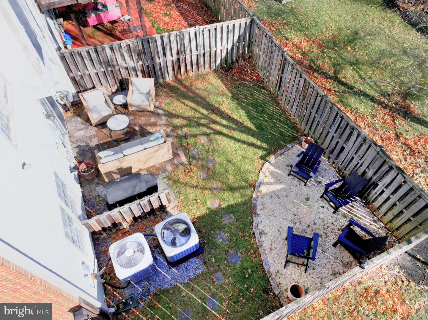 160 HERNDON MILL CIR, HERNDON, Virginia 20170, 3 Bedrooms Bedrooms, 7 Rooms Rooms,3 BathroomsBathrooms,Residential,For sale,160 HERNDON MILL CIR,VAFX2285862 MLS # VAFX2285862