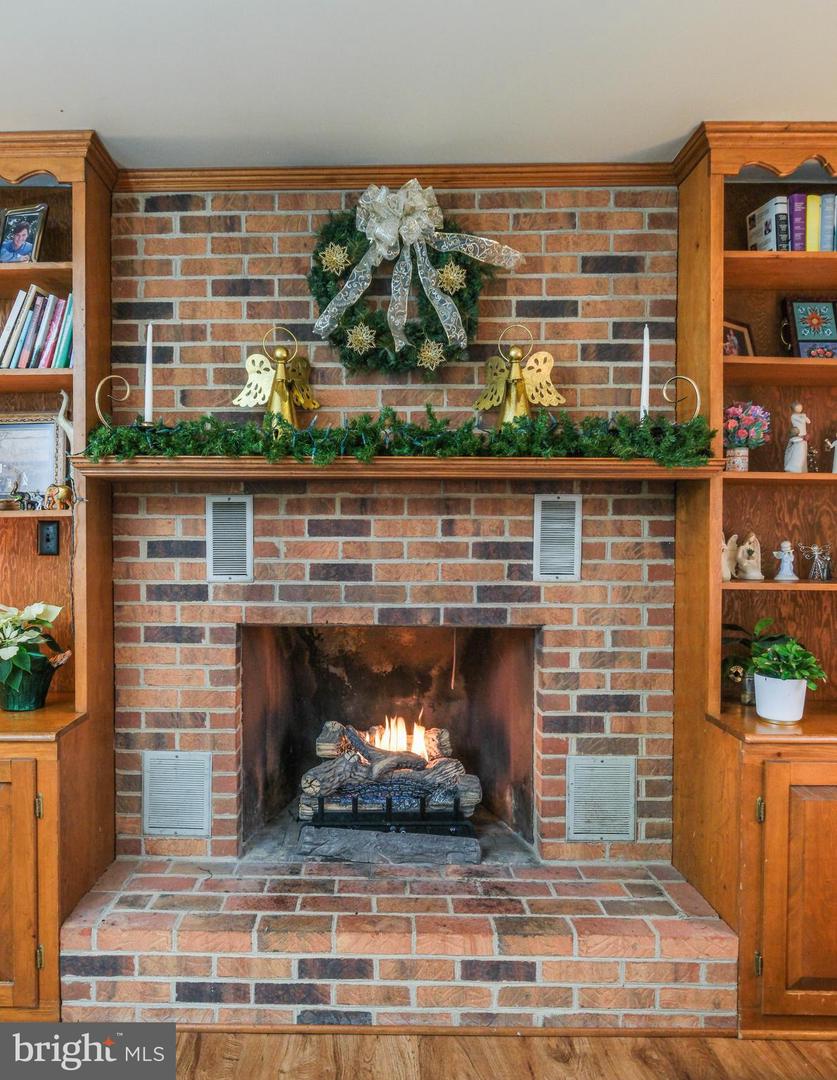 143 CARDINAL WIND DR, FRONT ROYAL, Virginia 22630, 4 Bedrooms Bedrooms, ,2 BathroomsBathrooms,Residential,For sale,143 CARDINAL WIND DR,VAWR2013132 MLS # VAWR2013132