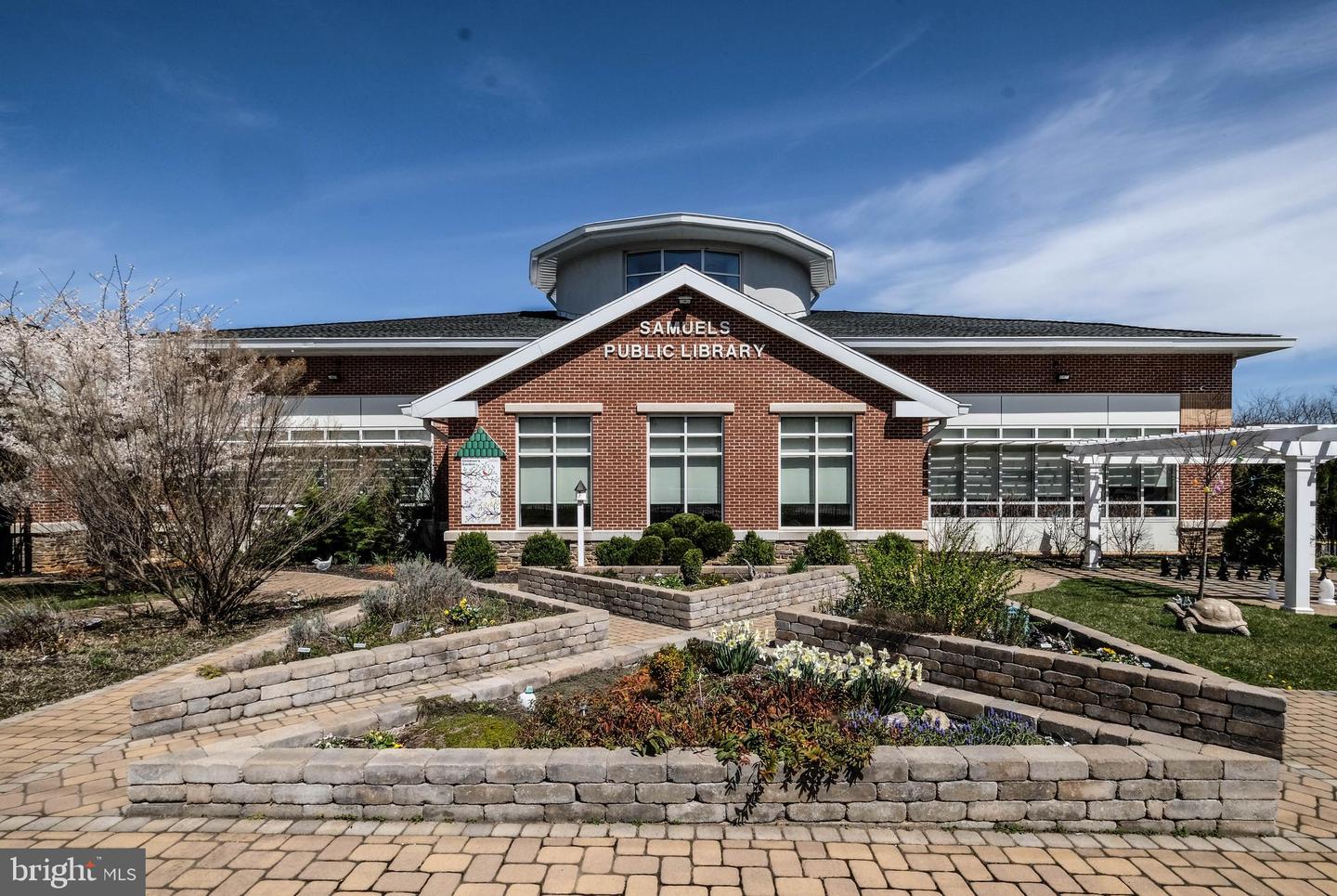 143 CARDINAL WIND DR, FRONT ROYAL, Virginia 22630, 4 Bedrooms Bedrooms, ,2 BathroomsBathrooms,Residential,For sale,143 CARDINAL WIND DR,VAWR2013132 MLS # VAWR2013132