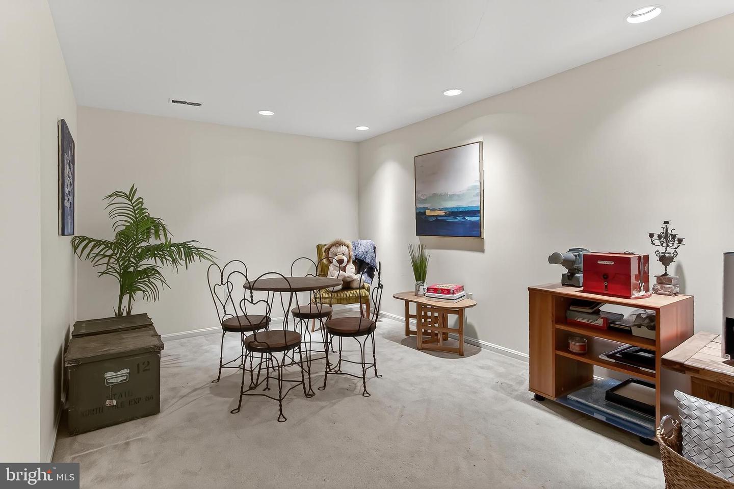 1081 TREVINO LN, HERNDON, Virginia 20170, 3 Bedrooms Bedrooms, ,3 BathroomsBathrooms,Residential,For sale,1081 TREVINO LN,VAFX2285882 MLS # VAFX2285882