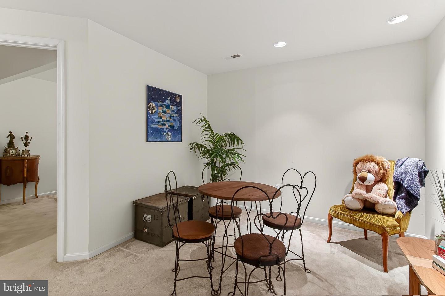 1081 TREVINO LN, HERNDON, Virginia 20170, 3 Bedrooms Bedrooms, ,3 BathroomsBathrooms,Residential,For sale,1081 TREVINO LN,VAFX2285882 MLS # VAFX2285882