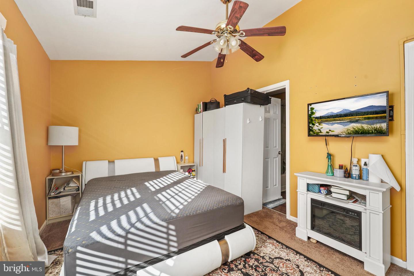 12289 GRANADA WAY, WOODBRIDGE, Virginia 22192, 2 Bedrooms Bedrooms, ,1 BathroomBathrooms,Residential,For sale,12289 GRANADA WAY,VAPW2110622 MLS # VAPW2110622