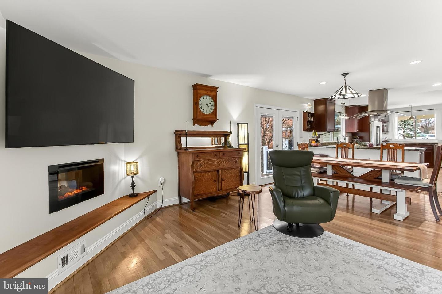 10016 RAEBURN CT, FAIRFAX, Virginia 22032, 4 Bedrooms Bedrooms, ,3 BathroomsBathrooms,Residential,For sale,10016 RAEBURN CT,VAFX2285946 MLS # VAFX2285946