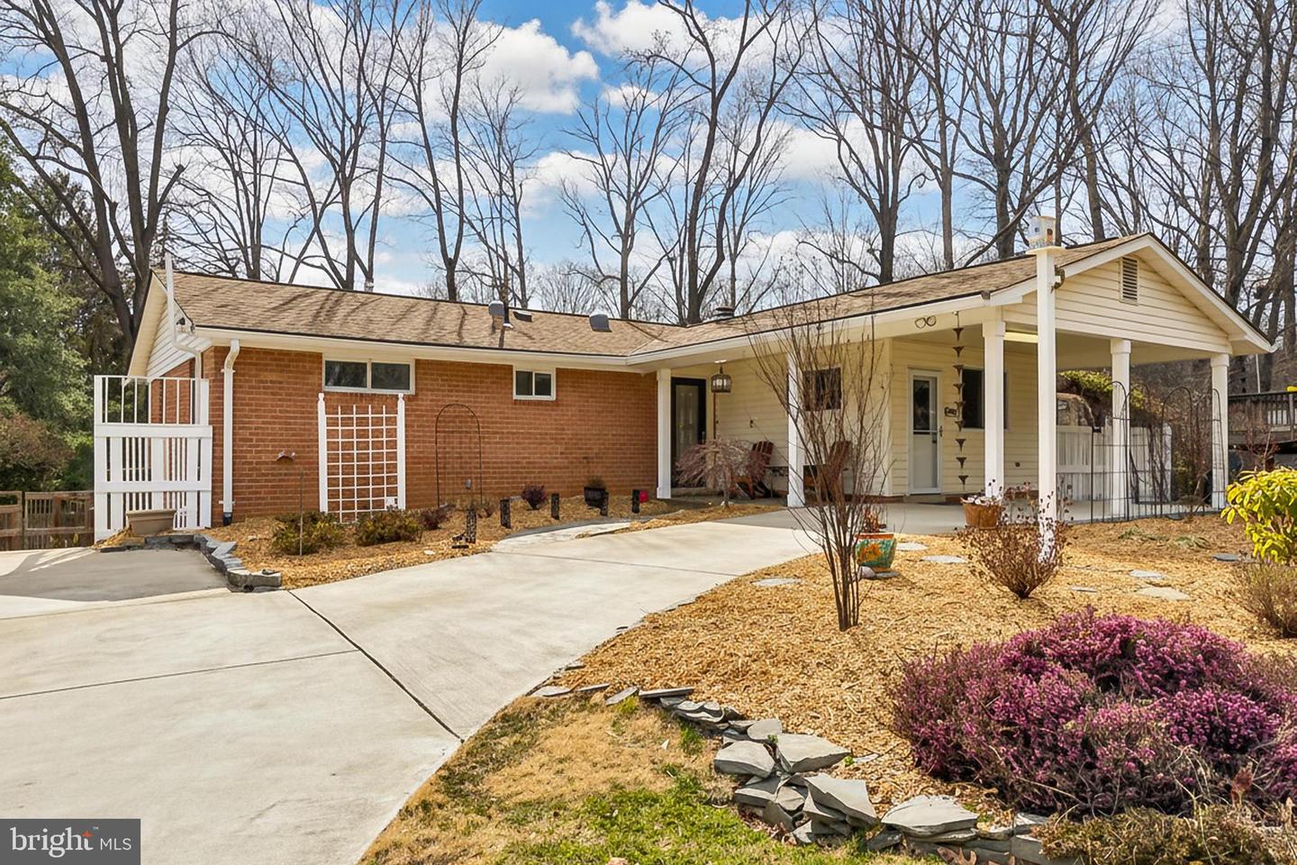 10016 RAEBURN CT, FAIRFAX, Virginia 22032, 4 Bedrooms Bedrooms, ,3 BathroomsBathrooms,Residential,For sale,10016 RAEBURN CT,VAFX2285946 MLS # VAFX2285946