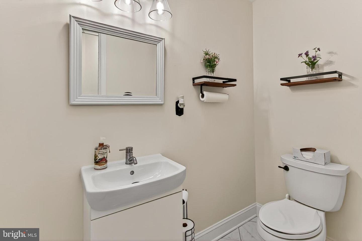 10016 RAEBURN CT, FAIRFAX, Virginia 22032, 4 Bedrooms Bedrooms, ,3 BathroomsBathrooms,Residential,For sale,10016 RAEBURN CT,VAFX2285946 MLS # VAFX2285946