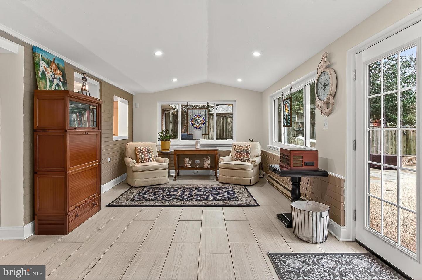 10016 RAEBURN CT, FAIRFAX, Virginia 22032, 4 Bedrooms Bedrooms, ,3 BathroomsBathrooms,Residential,For sale,10016 RAEBURN CT,VAFX2285946 MLS # VAFX2285946