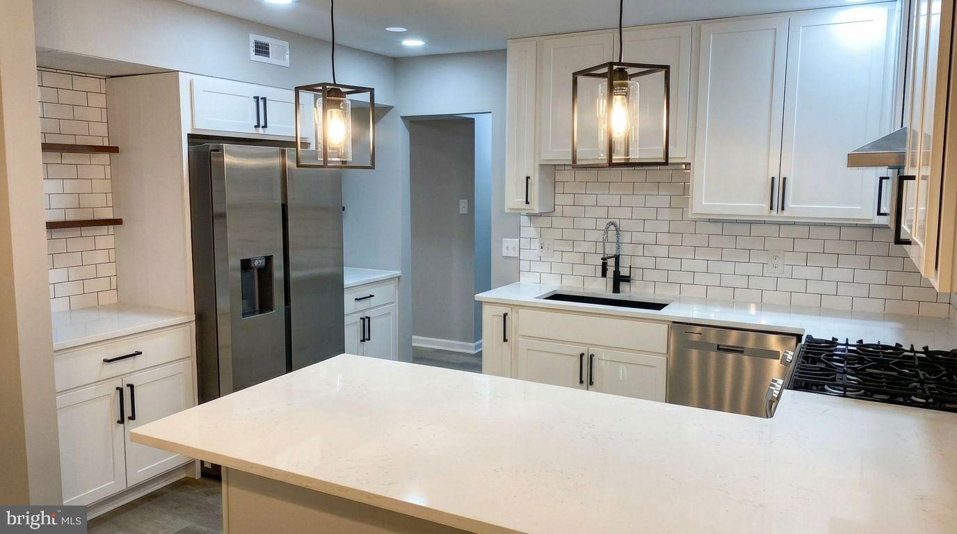 1657 PARKCREST CIR #100, RESTON, Virginia 20190, 2 Bedrooms Bedrooms, ,2 BathroomsBathrooms,Residential,For sale,1657 PARKCREST CIR #100,VAFX2285962 MLS # VAFX2285962