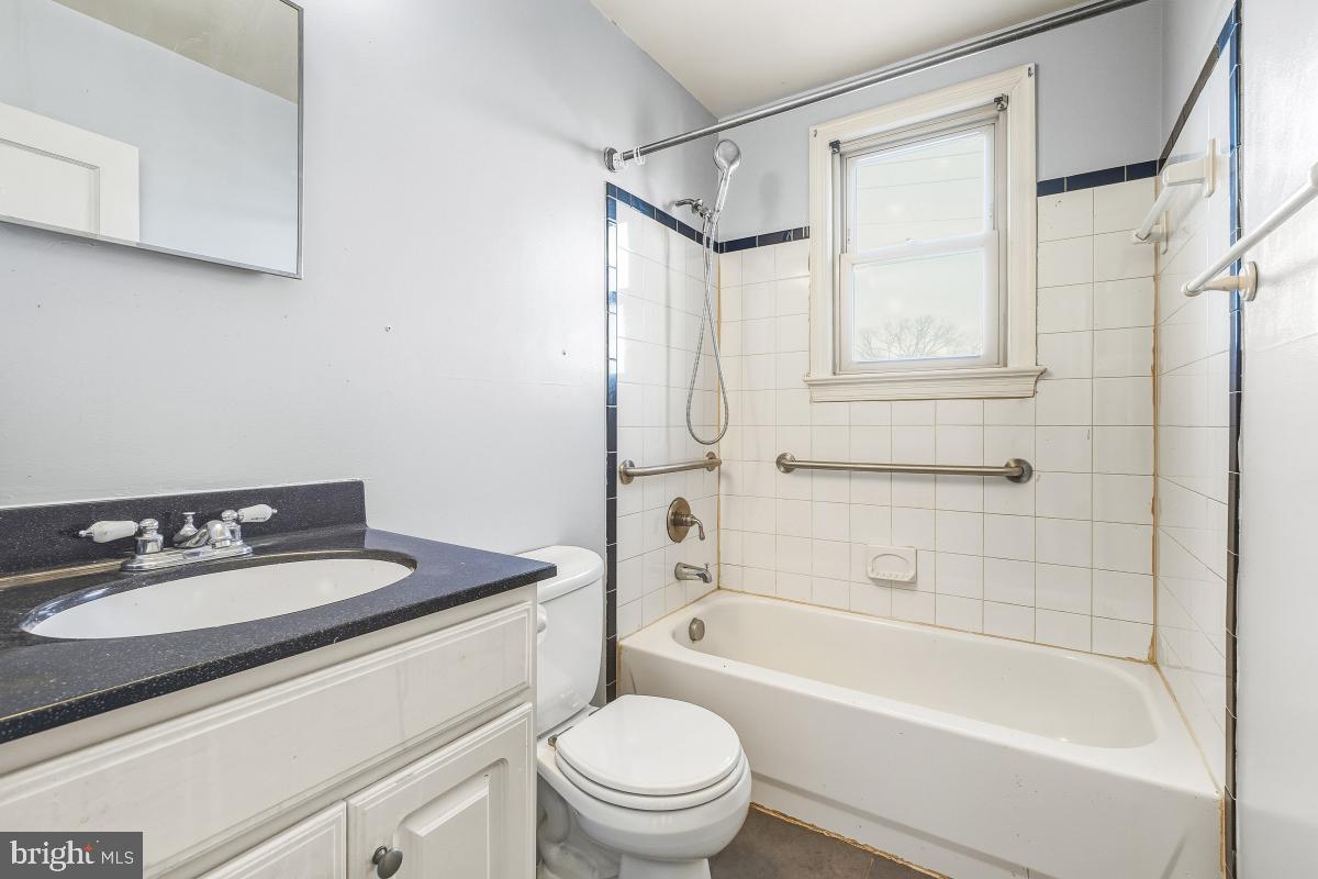 4408 1ST PL NE #21, WASHINGTON, District Of Columbia 20011, 1 Bedroom Bedrooms, 6 Rooms Rooms,1 BathroomBathrooms,Residential,For sale,4408 1ST PL NE #21,DCDC2241598 MLS # DCDC2241598