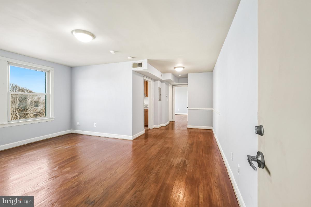 4408 1ST PL NE #21, WASHINGTON, District Of Columbia 20011, 1 Bedroom Bedrooms, 6 Rooms Rooms,1 BathroomBathrooms,Residential,For sale,4408 1ST PL NE #21,DCDC2241598 MLS # DCDC2241598