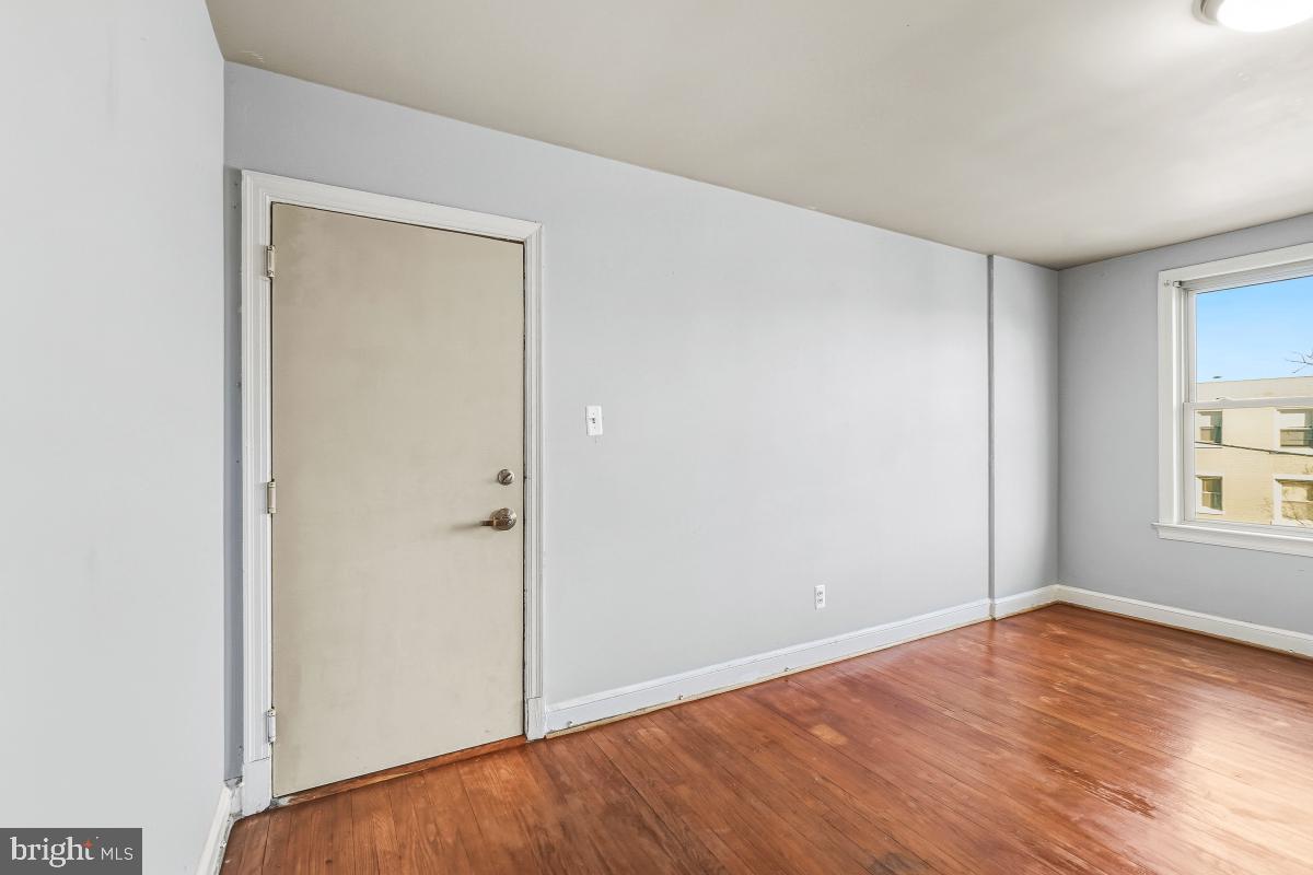 4408 1ST PL NE #21, WASHINGTON, District Of Columbia 20011, 1 Bedroom Bedrooms, 6 Rooms Rooms,1 BathroomBathrooms,Residential,For sale,4408 1ST PL NE #21,DCDC2241598 MLS # DCDC2241598