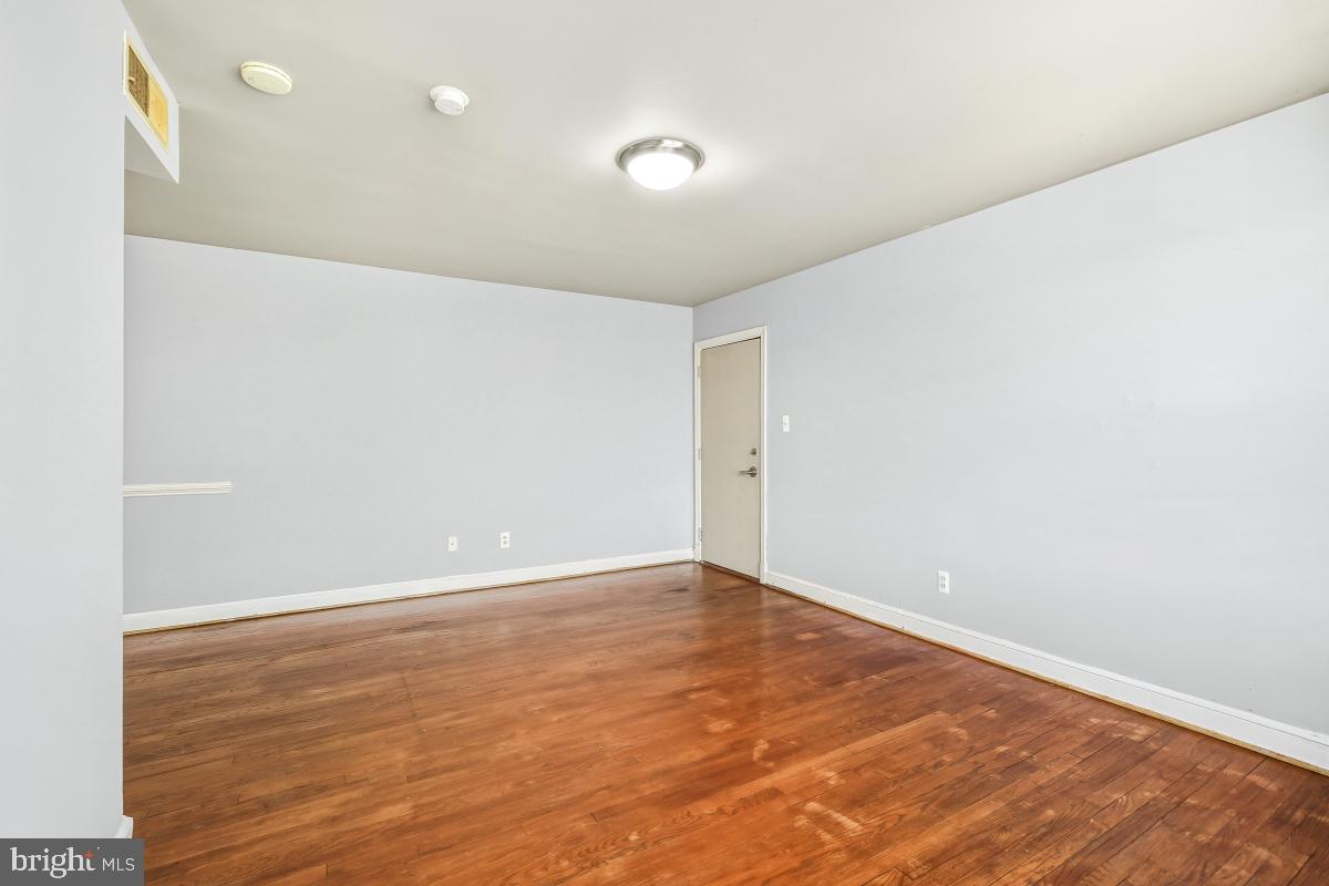 4408 1ST PL NE #21, WASHINGTON, District Of Columbia 20011, 1 Bedroom Bedrooms, 6 Rooms Rooms,1 BathroomBathrooms,Residential,For sale,4408 1ST PL NE #21,DCDC2241598 MLS # DCDC2241598