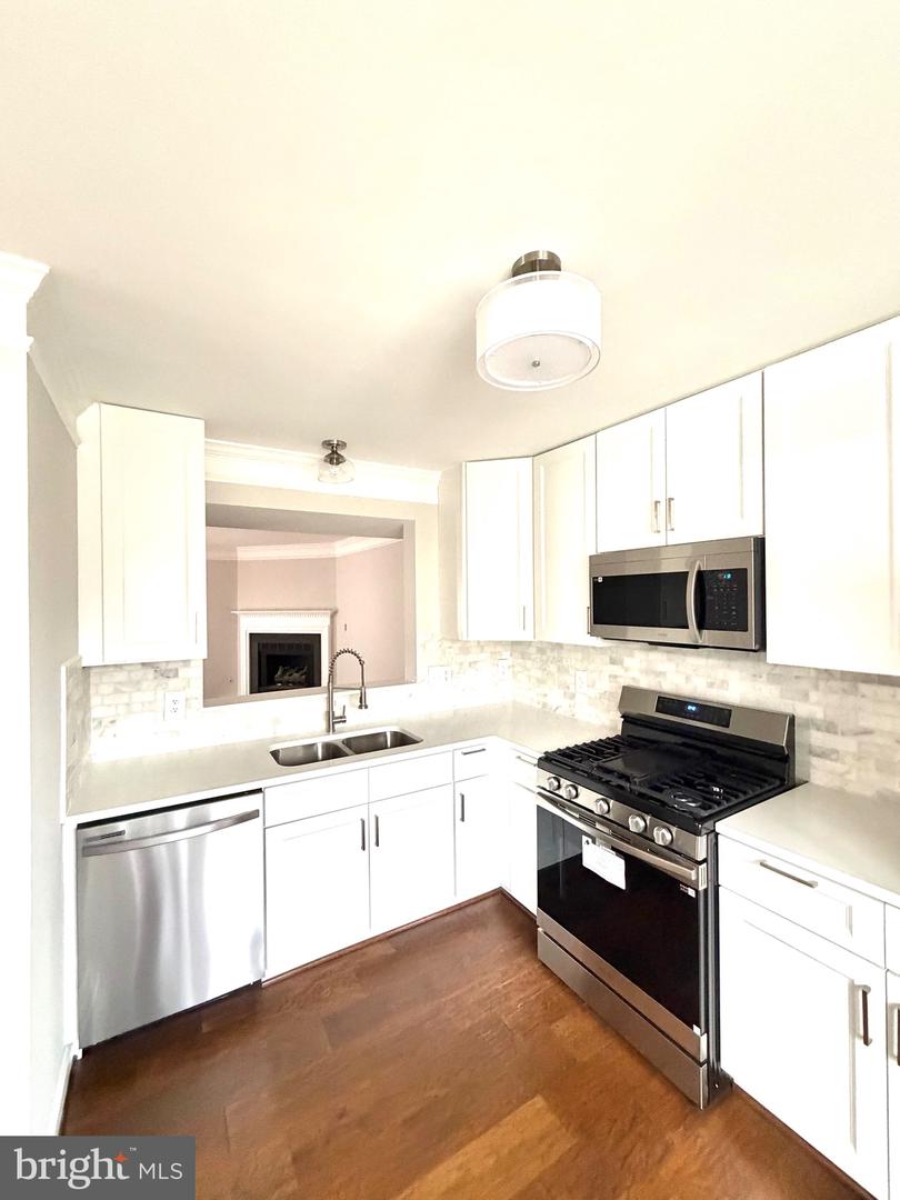 9718 DOMINION FOREST CIR, FREDERICKSBURG, Virginia 22408, 2 Bedrooms Bedrooms, ,3 BathroomsBathrooms,Residential,For sale,9718 DOMINION FOREST CIR,VASP2038646 MLS # VASP2038646