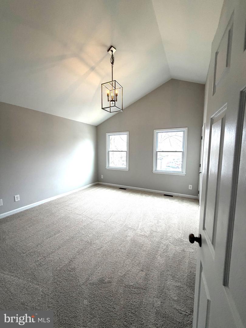 9718 DOMINION FOREST CIR, FREDERICKSBURG, Virginia 22408, 2 Bedrooms Bedrooms, ,3 BathroomsBathrooms,Residential,For sale,9718 DOMINION FOREST CIR,VASP2038646 MLS # VASP2038646