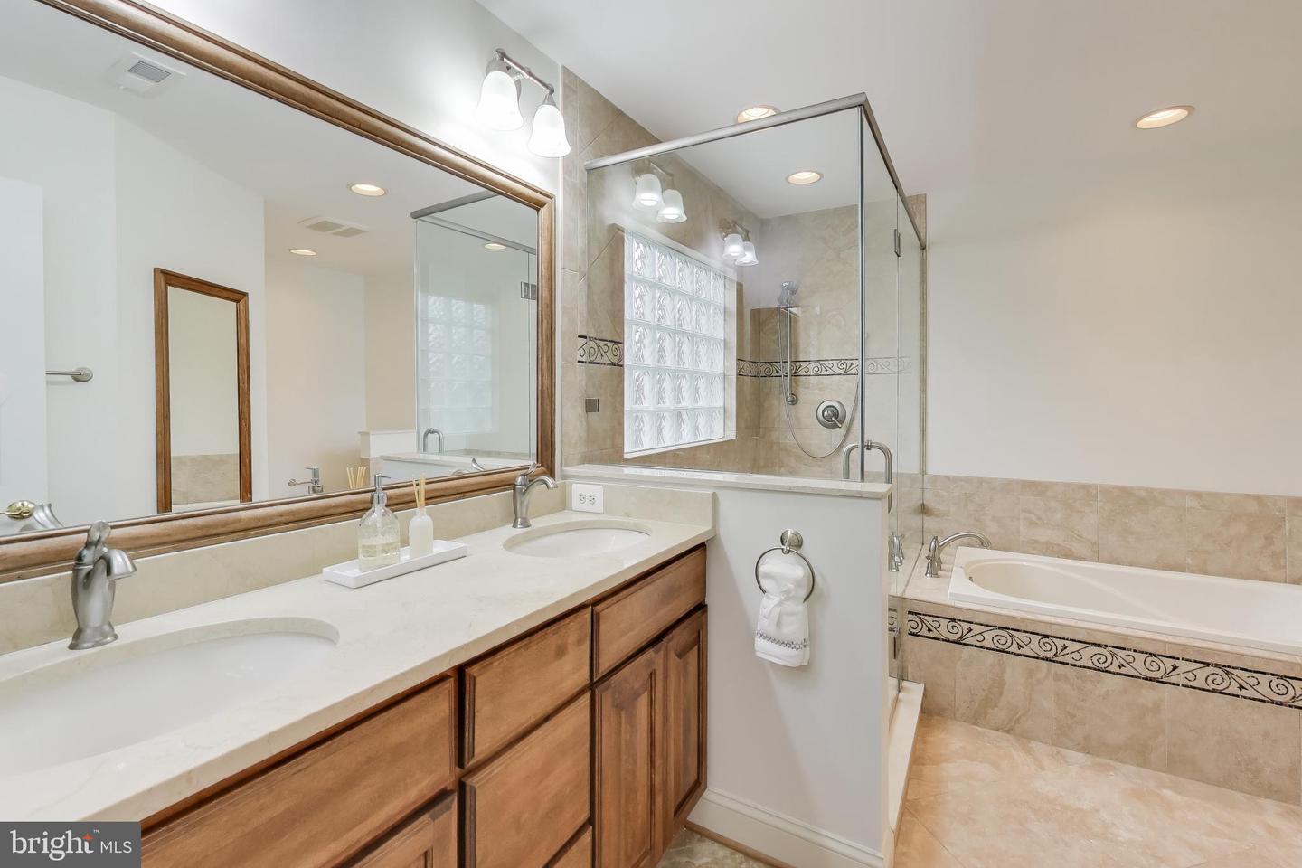 37836 PERKINS CT, PURCELLVILLE, Virginia 20132, 4 Bedrooms Bedrooms, ,2 BathroomsBathrooms,Residential,For sale,37836 PERKINS CT,VALO2113952 MLS # VALO2113952