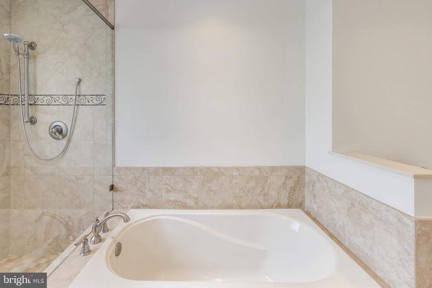 37836 PERKINS CT, PURCELLVILLE, Virginia 20132, 4 Bedrooms Bedrooms, ,2 BathroomsBathrooms,Residential,For sale,37836 PERKINS CT,VALO2113952 MLS # VALO2113952