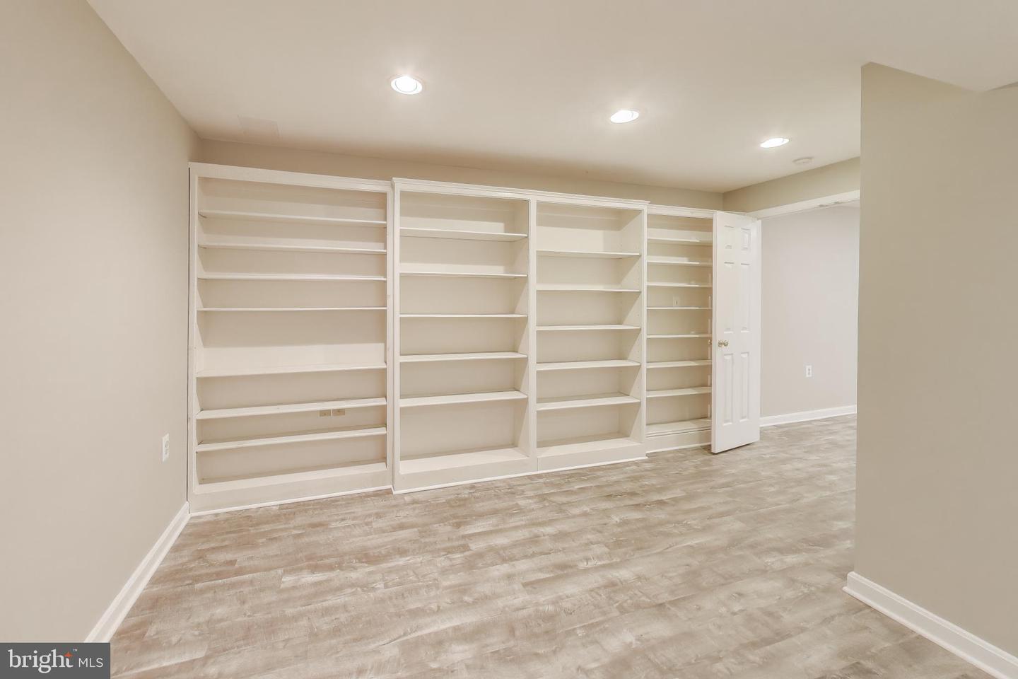 37836 PERKINS CT, PURCELLVILLE, Virginia 20132, 4 Bedrooms Bedrooms, ,2 BathroomsBathrooms,Residential,For sale,37836 PERKINS CT,VALO2113952 MLS # VALO2113952