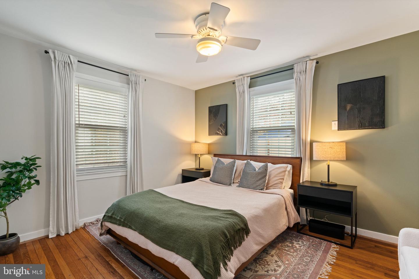 2916 BROOK DR, FALLS CHURCH, Virginia 22042, 4 Bedrooms Bedrooms, ,2 BathroomsBathrooms,Residential,For sale,2916 BROOK DR,VAFX2285734 MLS # VAFX2285734