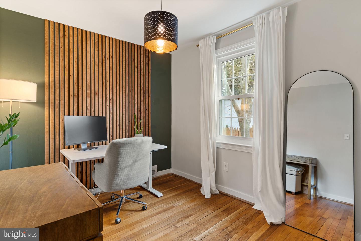 2916 BROOK DR, FALLS CHURCH, Virginia 22042, 4 Bedrooms Bedrooms, ,2 BathroomsBathrooms,Residential,For sale,2916 BROOK DR,VAFX2285734 MLS # VAFX2285734