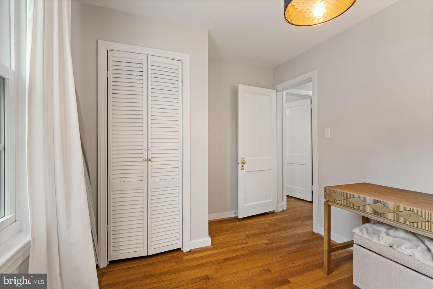 2916 BROOK DR, FALLS CHURCH, Virginia 22042, 4 Bedrooms Bedrooms, ,2 BathroomsBathrooms,Residential,For sale,2916 BROOK DR,VAFX2285734 MLS # VAFX2285734