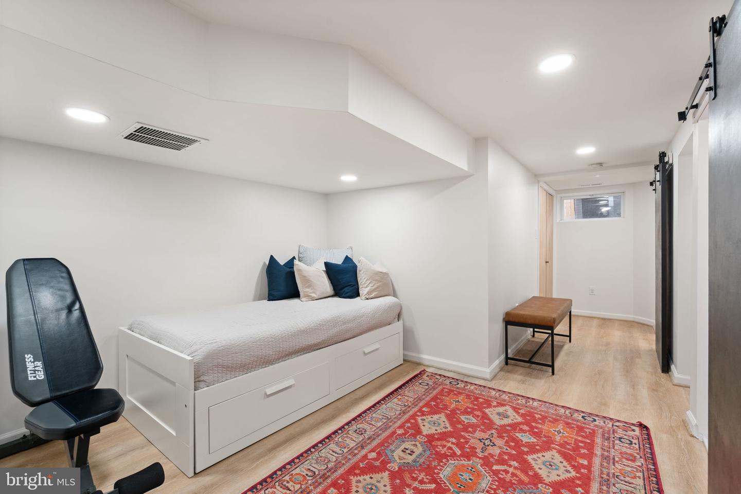 2916 BROOK DR, FALLS CHURCH, Virginia 22042, 4 Bedrooms Bedrooms, ,2 BathroomsBathrooms,Residential,For sale,2916 BROOK DR,VAFX2285734 MLS # VAFX2285734