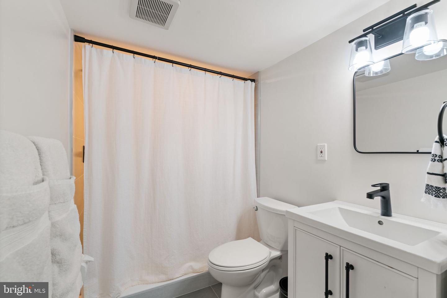 2916 BROOK DR, FALLS CHURCH, Virginia 22042, 4 Bedrooms Bedrooms, ,2 BathroomsBathrooms,Residential,For sale,2916 BROOK DR,VAFX2285734 MLS # VAFX2285734