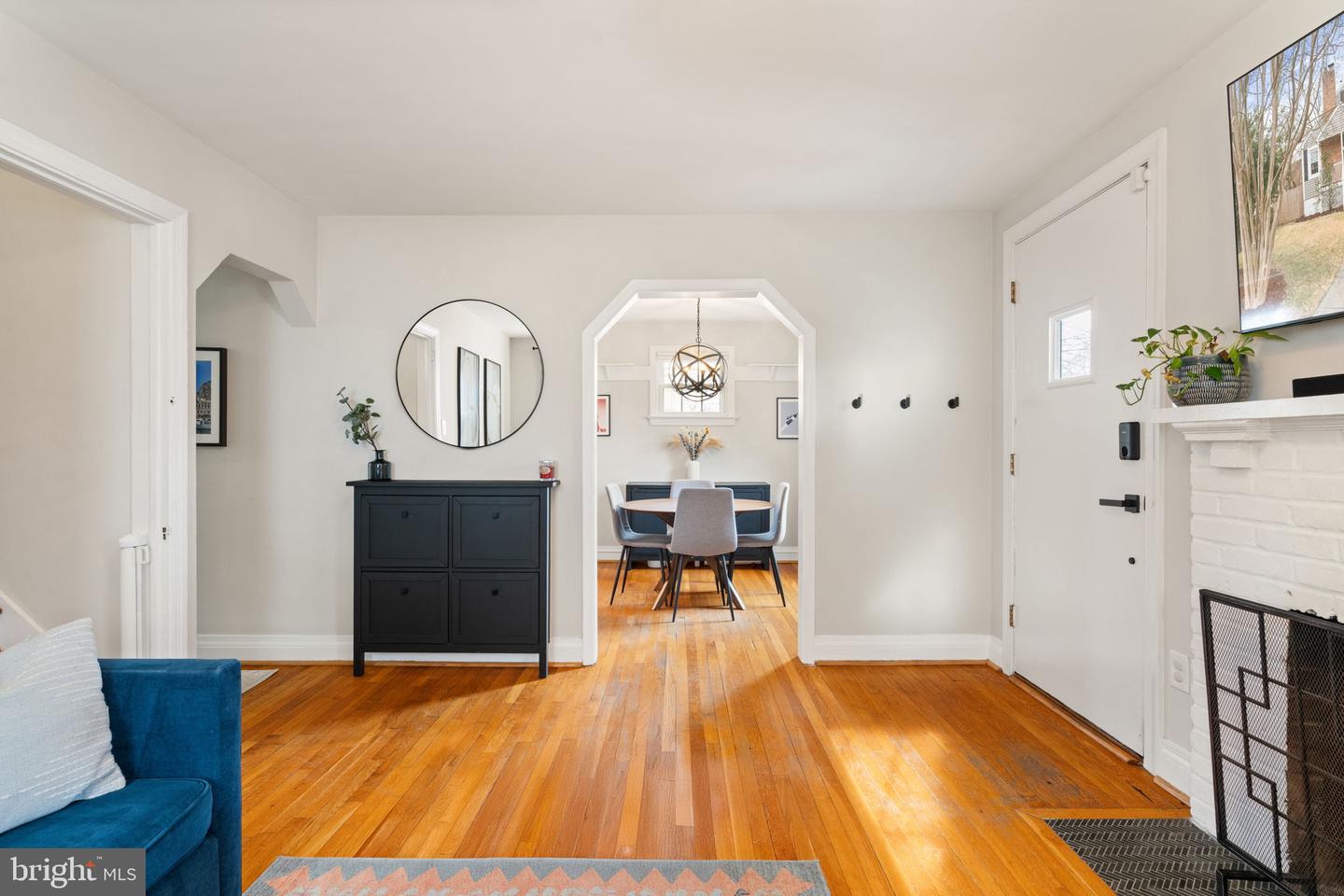 2916 BROOK DR, FALLS CHURCH, Virginia 22042, 4 Bedrooms Bedrooms, ,2 BathroomsBathrooms,Residential,For sale,2916 BROOK DR,VAFX2285734 MLS # VAFX2285734