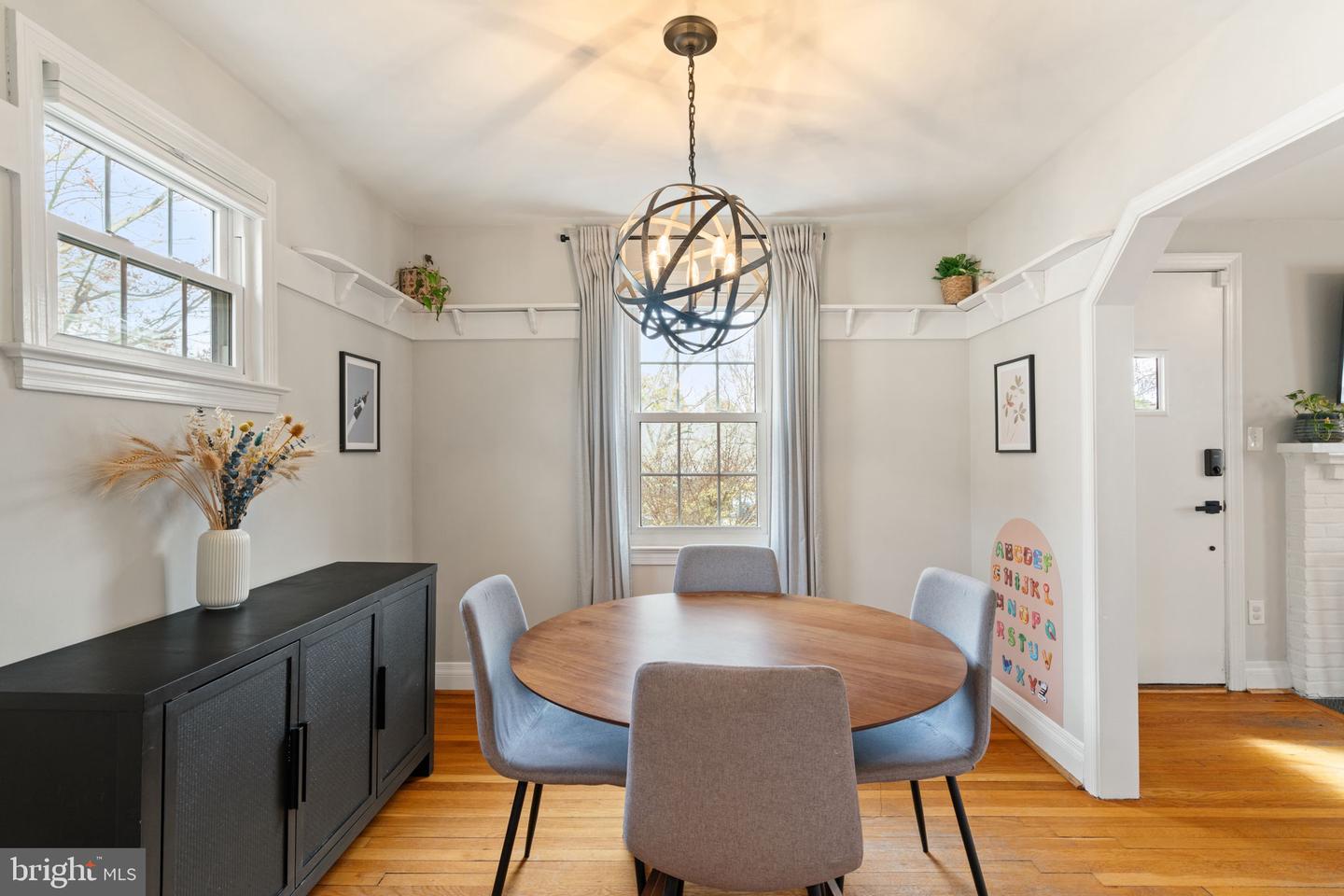 2916 BROOK DR, FALLS CHURCH, Virginia 22042, 4 Bedrooms Bedrooms, ,2 BathroomsBathrooms,Residential,For sale,2916 BROOK DR,VAFX2285734 MLS # VAFX2285734