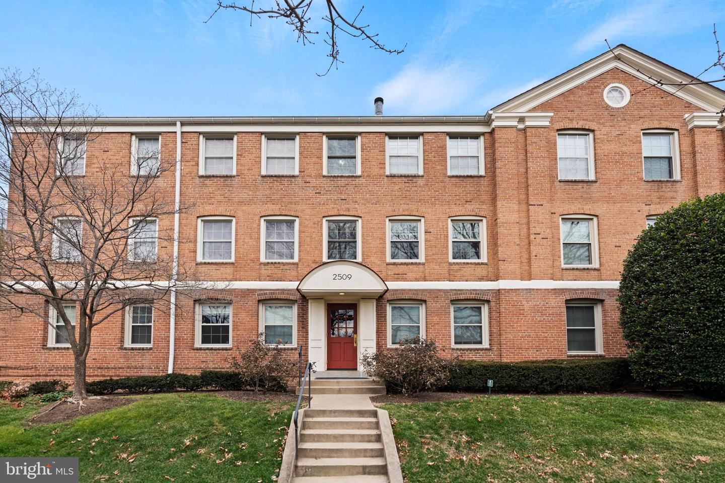 2509 ARLINGTON BLVD #22, ARLINGTON, Virginia 22201, 1 Bedroom Bedrooms, ,1 BathroomBathrooms,Residential,For sale,2509 ARLINGTON BLVD #22,VAAR2067744 MLS # VAAR2067744