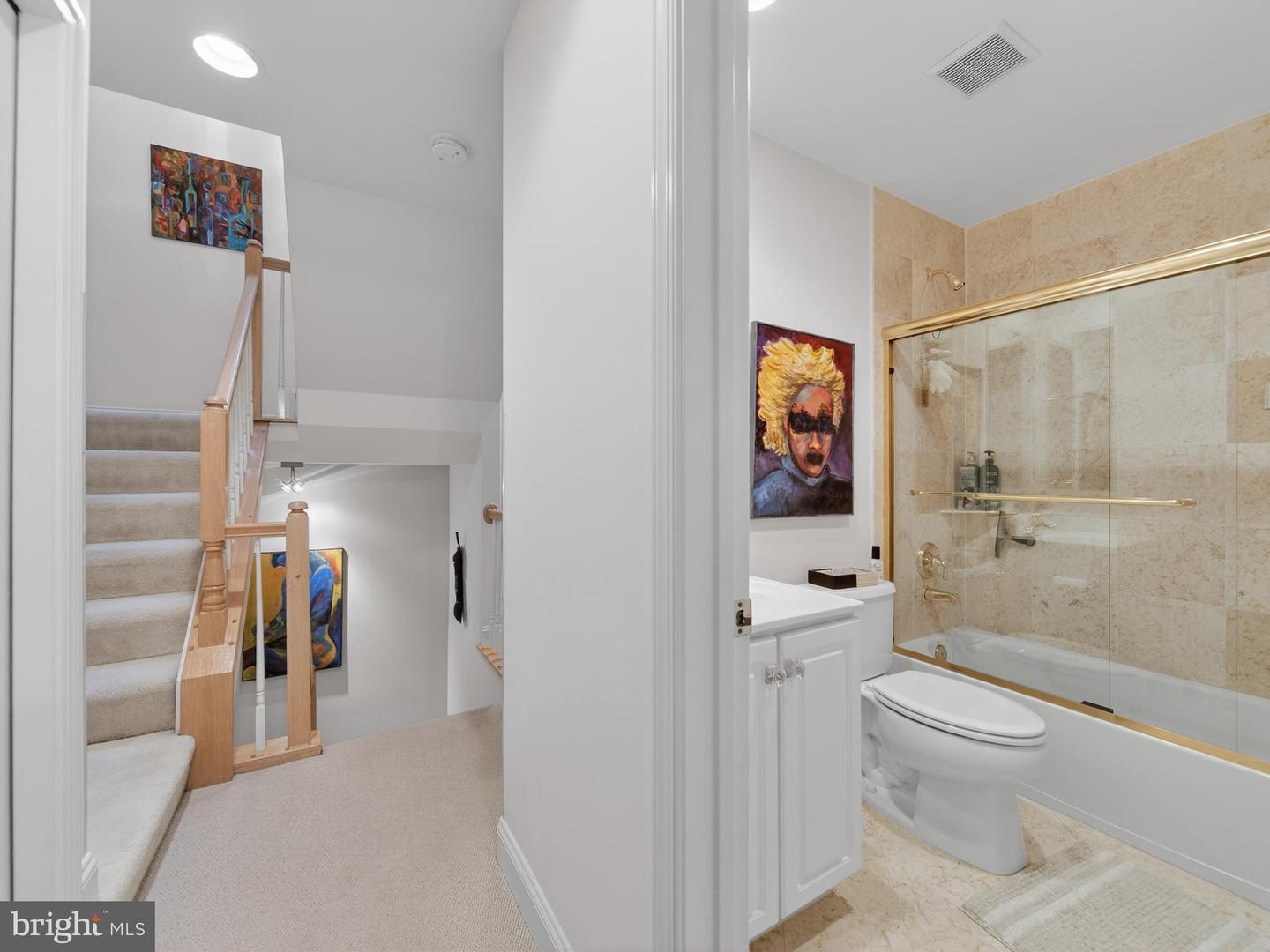 1723 22ND CT N, ARLINGTON, Virginia 22209, 3 Bedrooms Bedrooms, ,3 BathroomsBathrooms,Residential,For sale,1723 22ND CT N,VAAR2067746 MLS # VAAR2067746