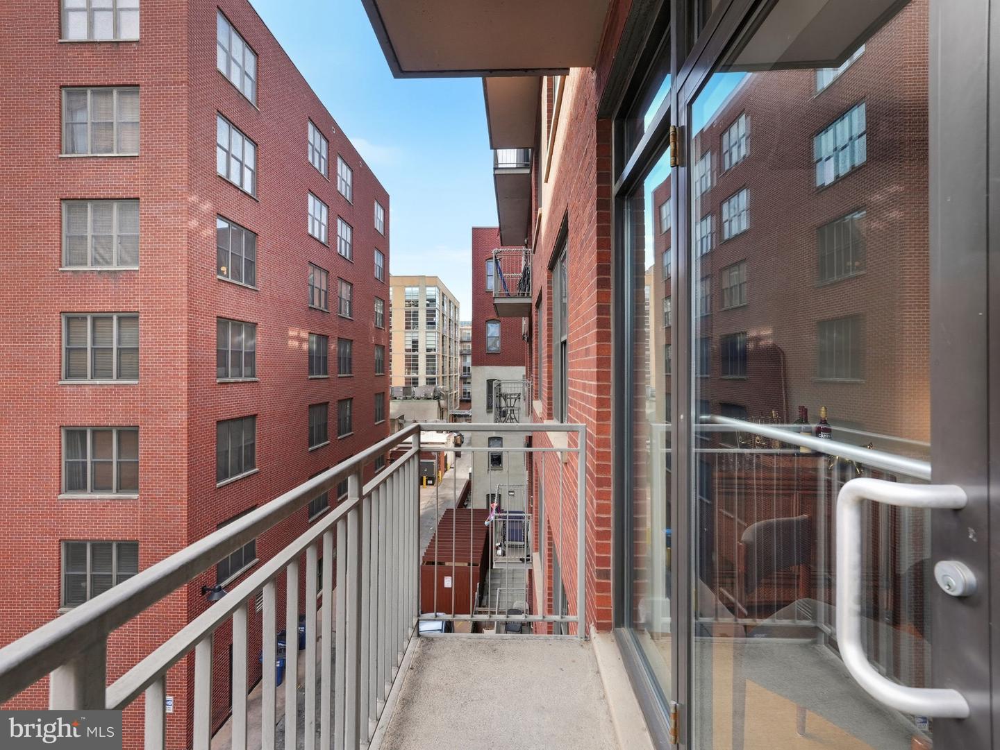 1440 CHURCH ST NW #401, WASHINGTON, District Of Columbia 20005, 2 Bedrooms Bedrooms, ,2 BathroomsBathrooms,Residential,For sale,1440 CHURCH ST NW #401,DCDC2241374 MLS # DCDC2241374