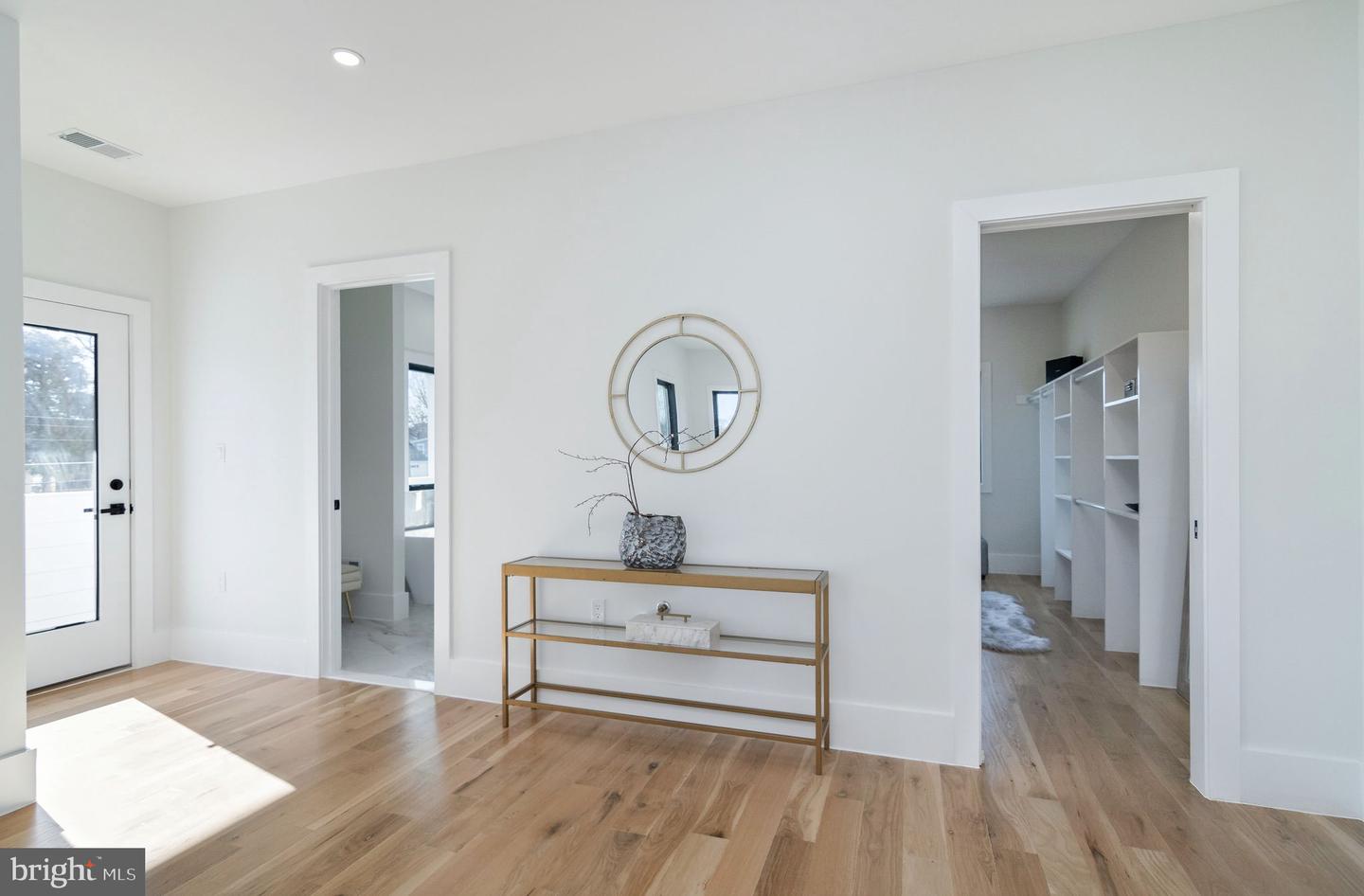 6818 BARRETT RD, FALLS CHURCH, Virginia 22042, 6 Bedrooms Bedrooms, 25 Rooms Rooms,5 BathroomsBathrooms,Residential,For sale,6818 BARRETT RD,VAFX2285748 MLS # VAFX2285748