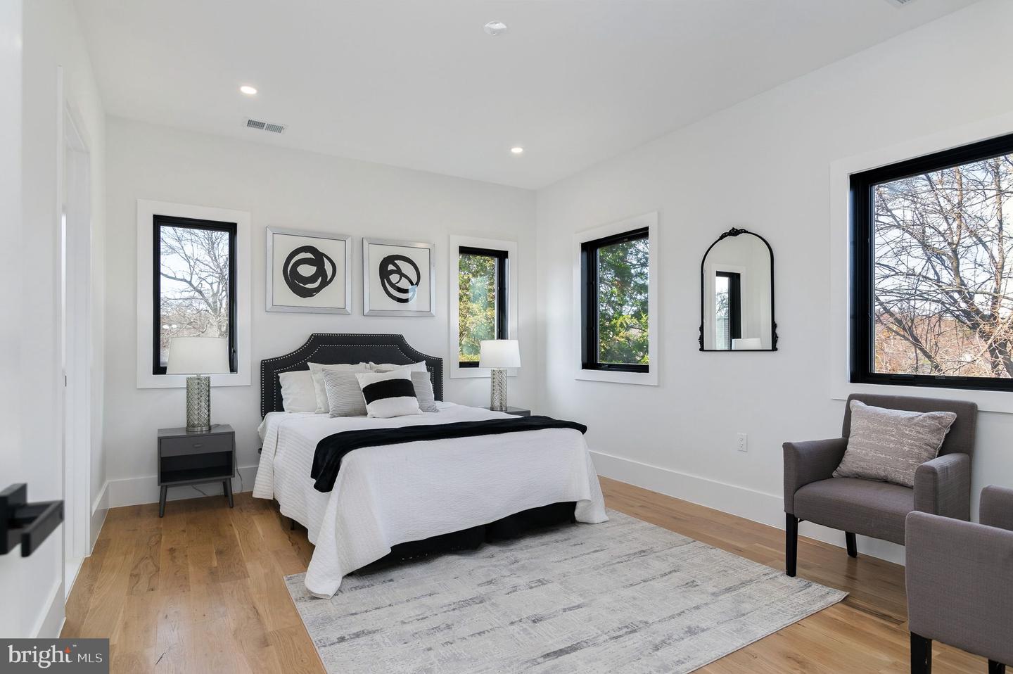 6818 BARRETT RD, FALLS CHURCH, Virginia 22042, 6 Bedrooms Bedrooms, 25 Rooms Rooms,5 BathroomsBathrooms,Residential,For sale,6818 BARRETT RD,VAFX2285748 MLS # VAFX2285748