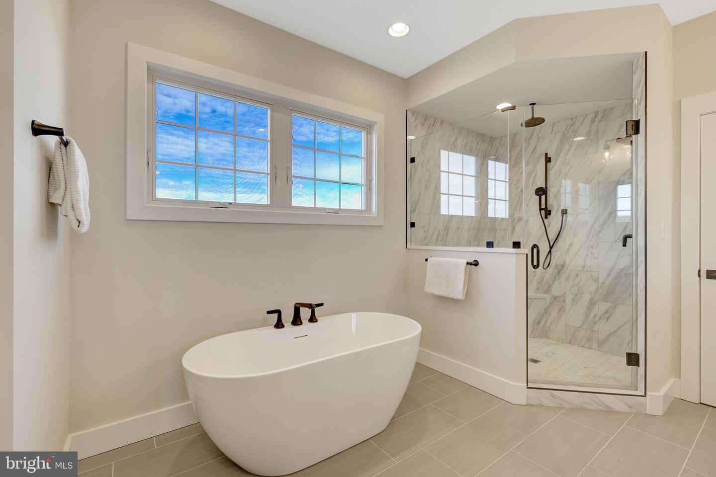 41416 CANONGATE DR, LEESBURG, Virginia 20175, 5 Bedrooms Bedrooms, ,5 BathroomsBathrooms,Residential,For sale,41416 CANONGATE DR,VALO2113962 MLS # VALO2113962