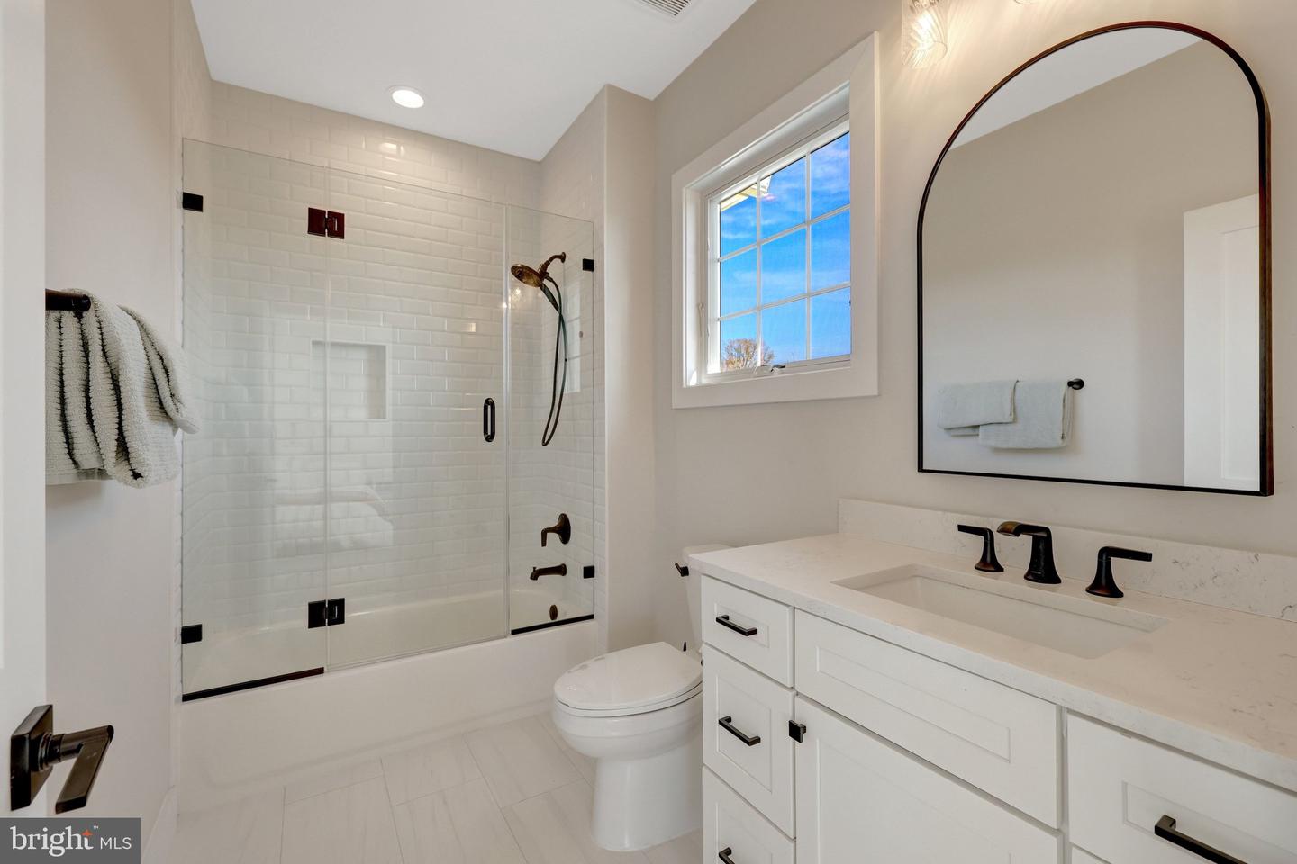 41416 CANONGATE DR, LEESBURG, Virginia 20175, 5 Bedrooms Bedrooms, ,5 BathroomsBathrooms,Residential,For sale,41416 CANONGATE DR,VALO2113962 MLS # VALO2113962