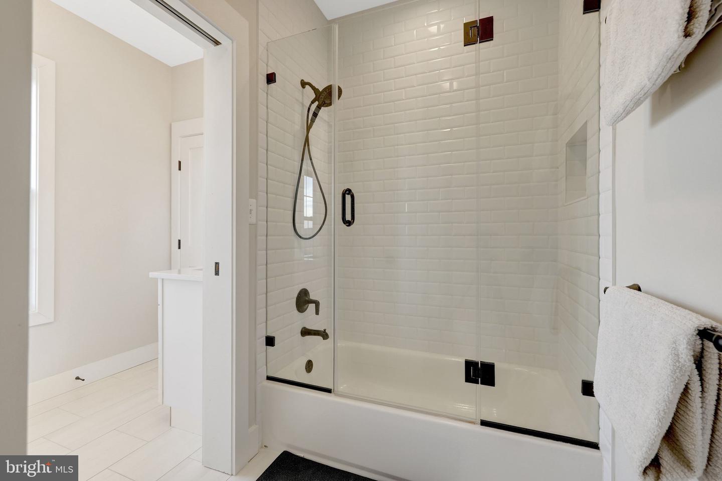 41416 CANONGATE DR, LEESBURG, Virginia 20175, 5 Bedrooms Bedrooms, ,5 BathroomsBathrooms,Residential,For sale,41416 CANONGATE DR,VALO2113962 MLS # VALO2113962