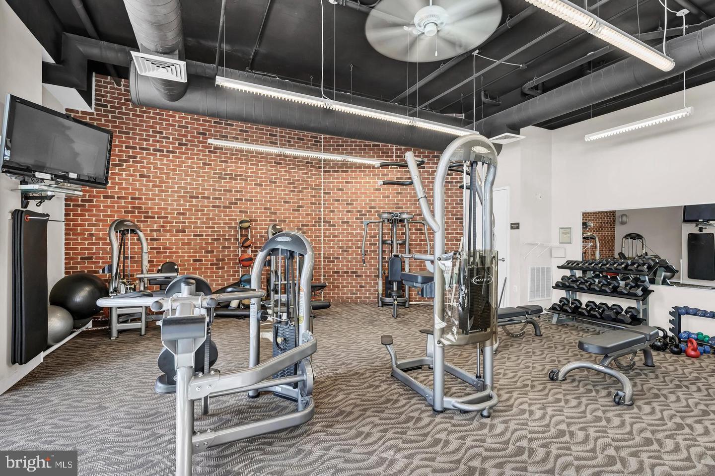 1391 PENNSYLVANIA AVE SE #526, WASHINGTON, District Of Columbia 20003, 1 Bedroom Bedrooms, ,1 BathroomBathrooms,Residential,For sale,1391 PENNSYLVANIA AVE SE #526,DCDC2241406 MLS # DCDC2241406