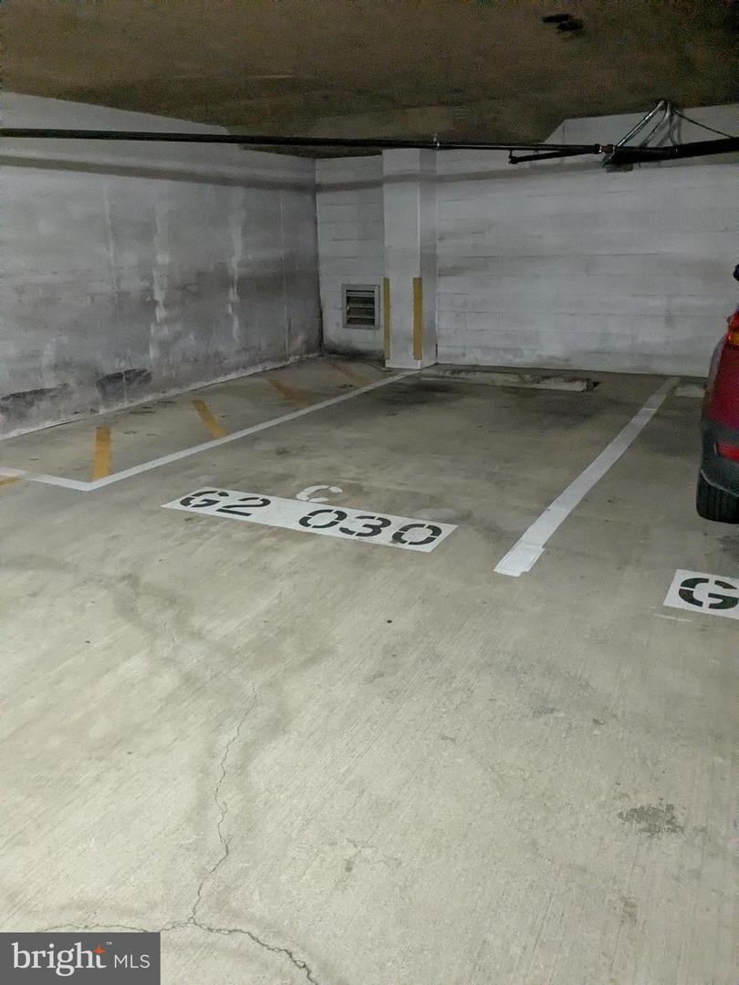 1391 PENNSYLVANIA AVE SE #526, WASHINGTON, District Of Columbia 20003, 1 Bedroom Bedrooms, ,1 BathroomBathrooms,Residential,For sale,1391 PENNSYLVANIA AVE SE #526,DCDC2241406 MLS # DCDC2241406