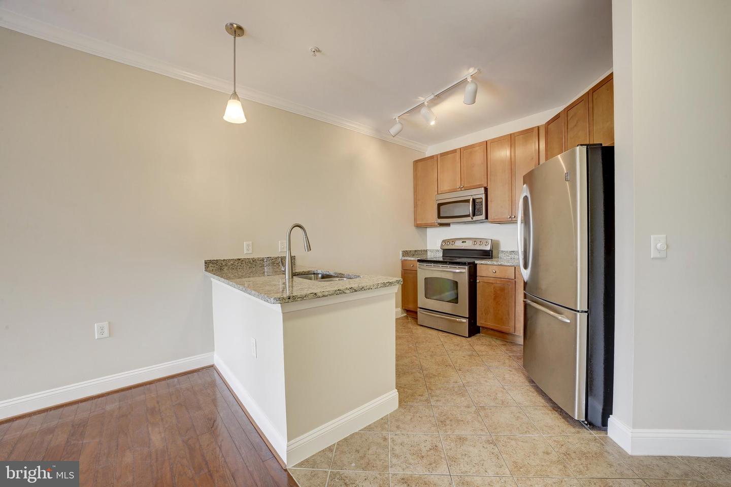 1391 PENNSYLVANIA AVE SE #526, WASHINGTON, District Of Columbia 20003, 1 Bedroom Bedrooms, ,1 BathroomBathrooms,Residential,For sale,1391 PENNSYLVANIA AVE SE #526,DCDC2241406 MLS # DCDC2241406