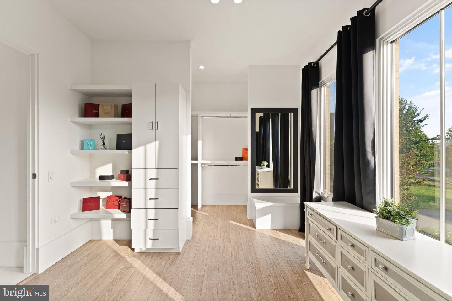 41774 ASHMEADOW CT, ASHBURN, Virginia 20148, 5 Bedrooms Bedrooms, ,4 BathroomsBathrooms,Residential,For sale,41774 ASHMEADOW CT,VALO2113984 MLS # VALO2113984