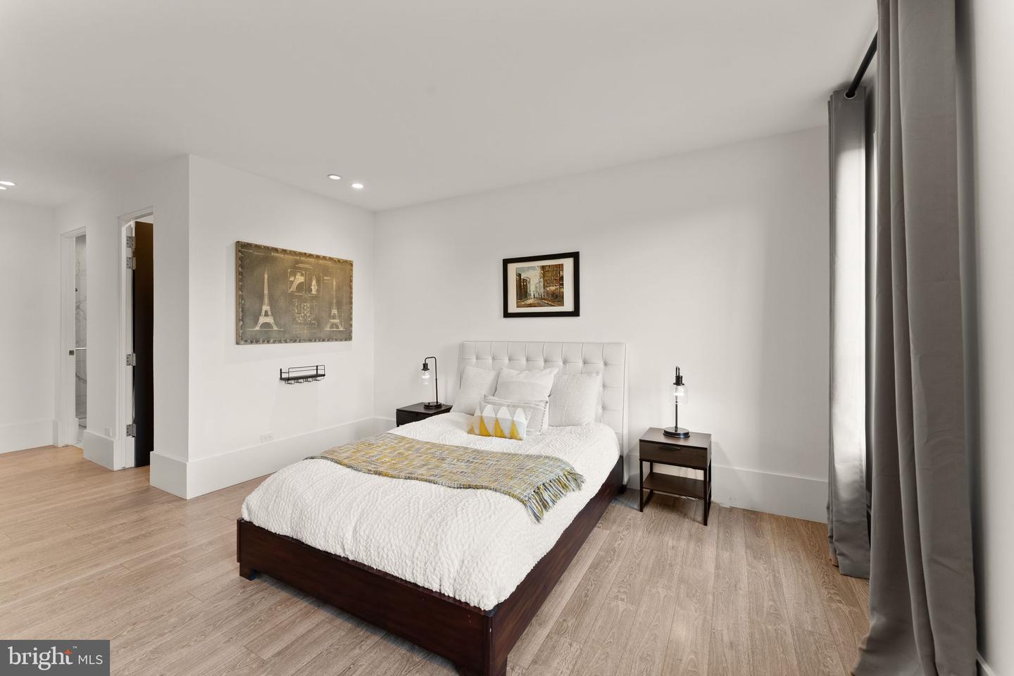 41774 ASHMEADOW CT, ASHBURN, Virginia 20148, 5 Bedrooms Bedrooms, ,4 BathroomsBathrooms,Residential,For sale,41774 ASHMEADOW CT,VALO2113984 MLS # VALO2113984