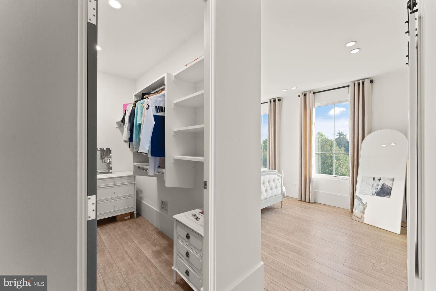 41774 ASHMEADOW CT, ASHBURN, Virginia 20148, 5 Bedrooms Bedrooms, ,4 BathroomsBathrooms,Residential,For sale,41774 ASHMEADOW CT,VALO2113984 MLS # VALO2113984