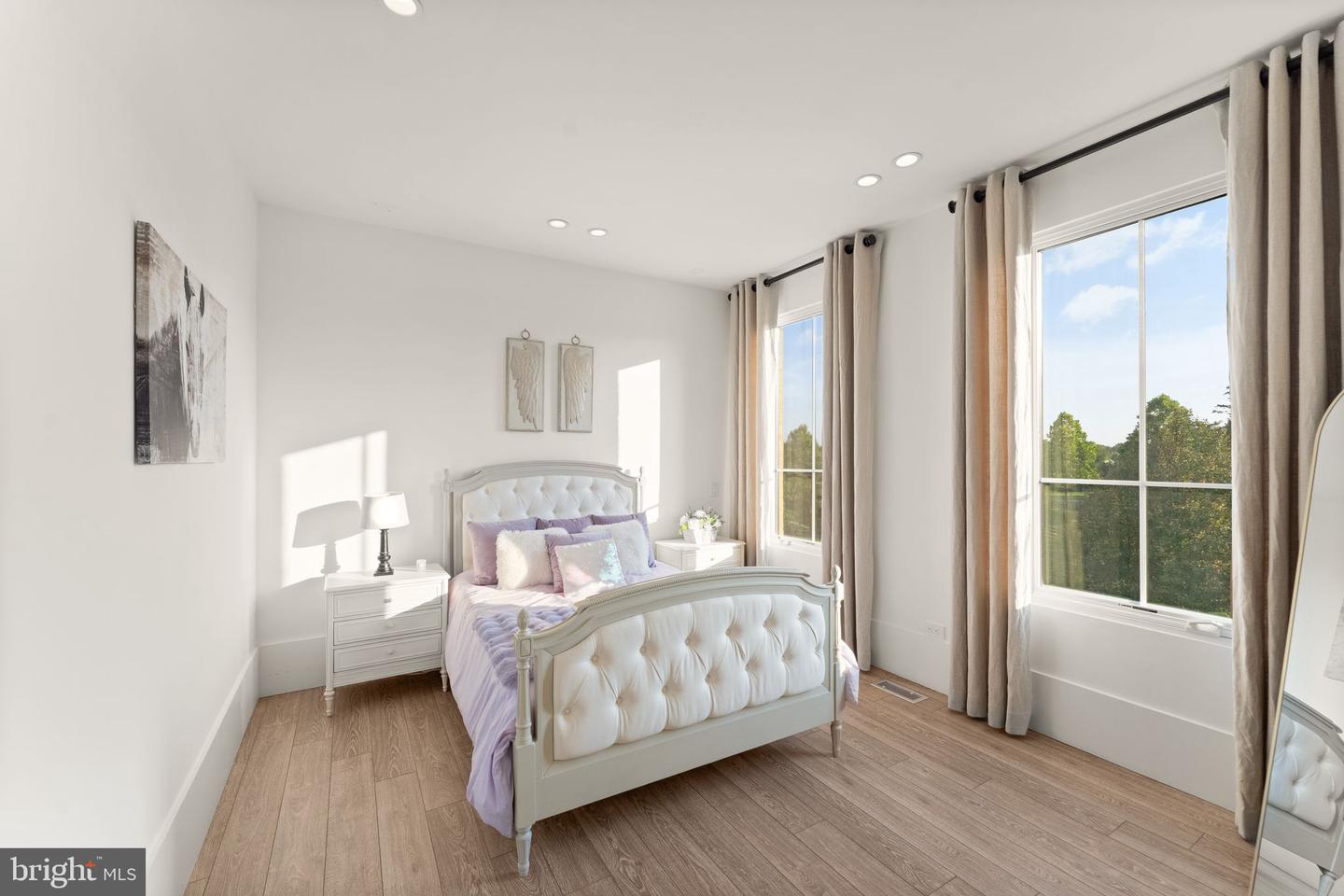 41774 ASHMEADOW CT, ASHBURN, Virginia 20148, 5 Bedrooms Bedrooms, ,4 BathroomsBathrooms,Residential,For sale,41774 ASHMEADOW CT,VALO2113984 MLS # VALO2113984