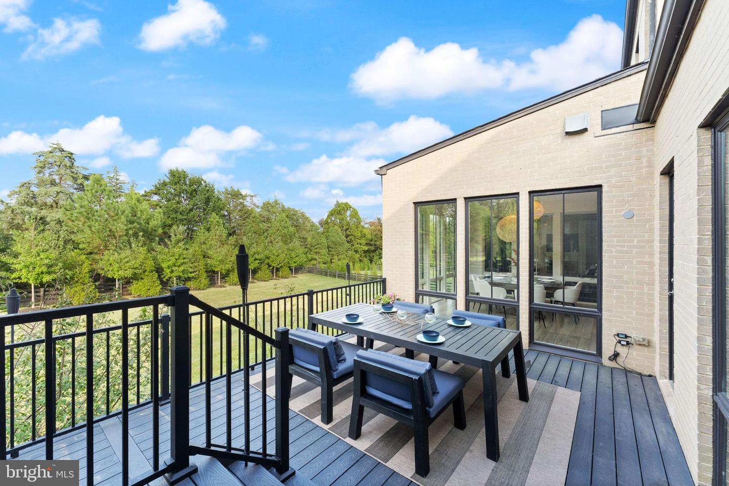 41774 ASHMEADOW CT, ASHBURN, Virginia 20148, 5 Bedrooms Bedrooms, ,4 BathroomsBathrooms,Residential,For sale,41774 ASHMEADOW CT,VALO2113984 MLS # VALO2113984