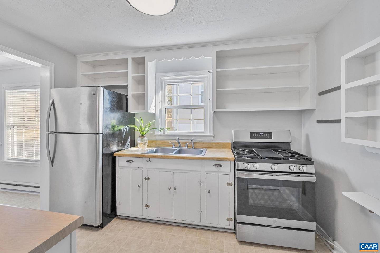 1007 MONTROSE AVE, CHARLOTTESVILLE, Virginia 22902, 3 Bedrooms Bedrooms, ,2 BathroomsBathrooms,Residential,For sale,1007 MONTROSE AVE,672488 MLS # 672488